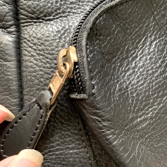 Roots Canada leather backpack black - Picture 9 of 16